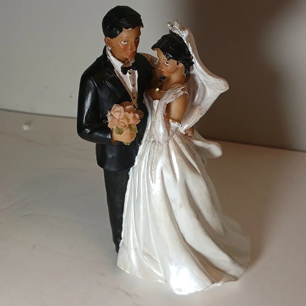 Wedding cake topper